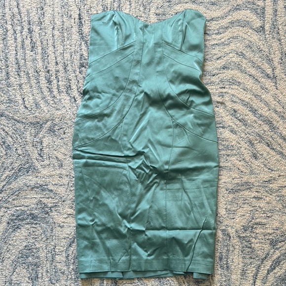 Nicole Miller Collection Elegant tailored  Strapless Dress 4 - Picture 1 of 6